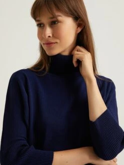 Strickkleid In Dunkelblau -Triumph Verkäufe bgn strickkleid in dunkelblau 4