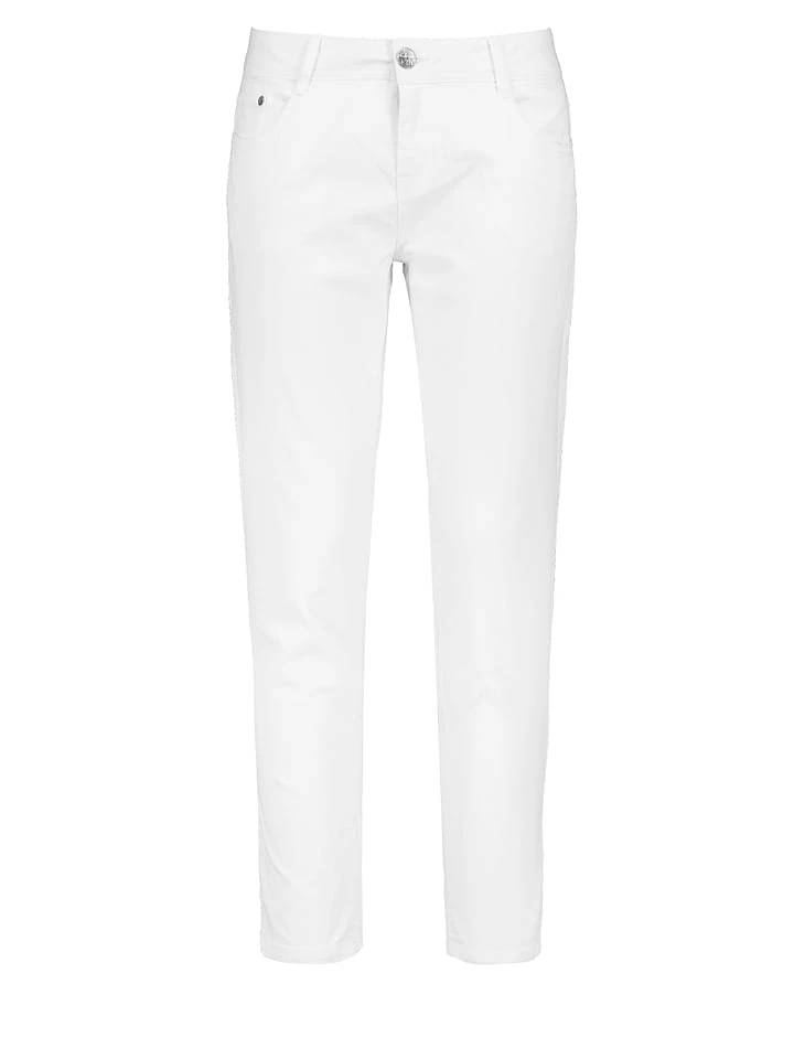 Hose In Weiß 1 Hose In Weiß