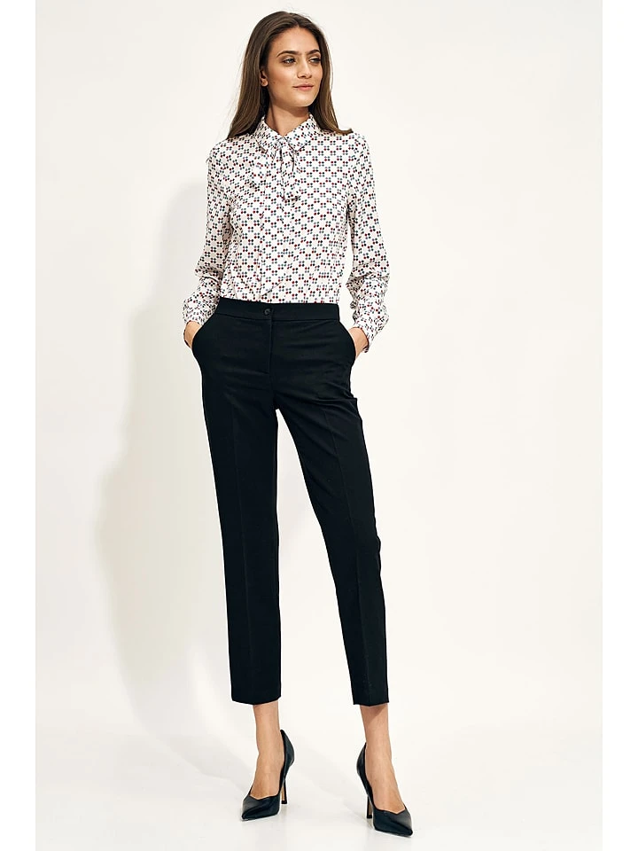 Hose In Schwarz 1 Hose In Schwarz