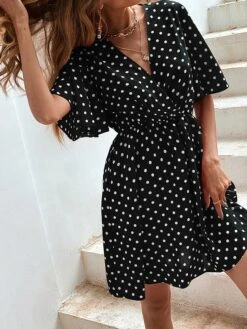 Kleid In Schwarz/ Weiß -Triumph Verkäufe pretty summer kleid in schwarz weiss 4