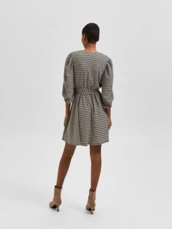 Selected Femme Kleid "Iana" In Schwarz/ Weiß -Triumph Verkäufe selected femme kleid iana in schwarz weiss 3