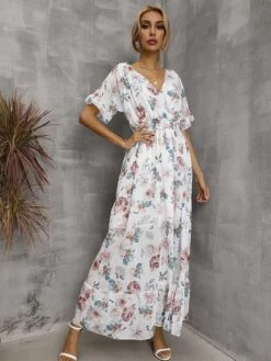 Kleid In Weiß/ Rosa/ Blau -Triumph Verkäufe tina kleid in weiss rosa blau 2