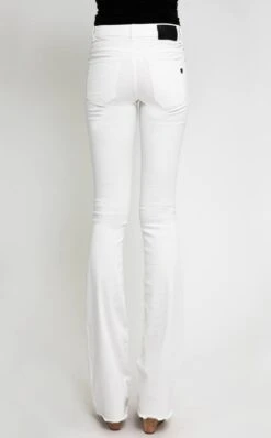 Hose Leona Flare White In Weiß 8 Hose Leona Flare White In Weiß -Triumph Verkäufe zhrill hose leona flare white in weiss 2